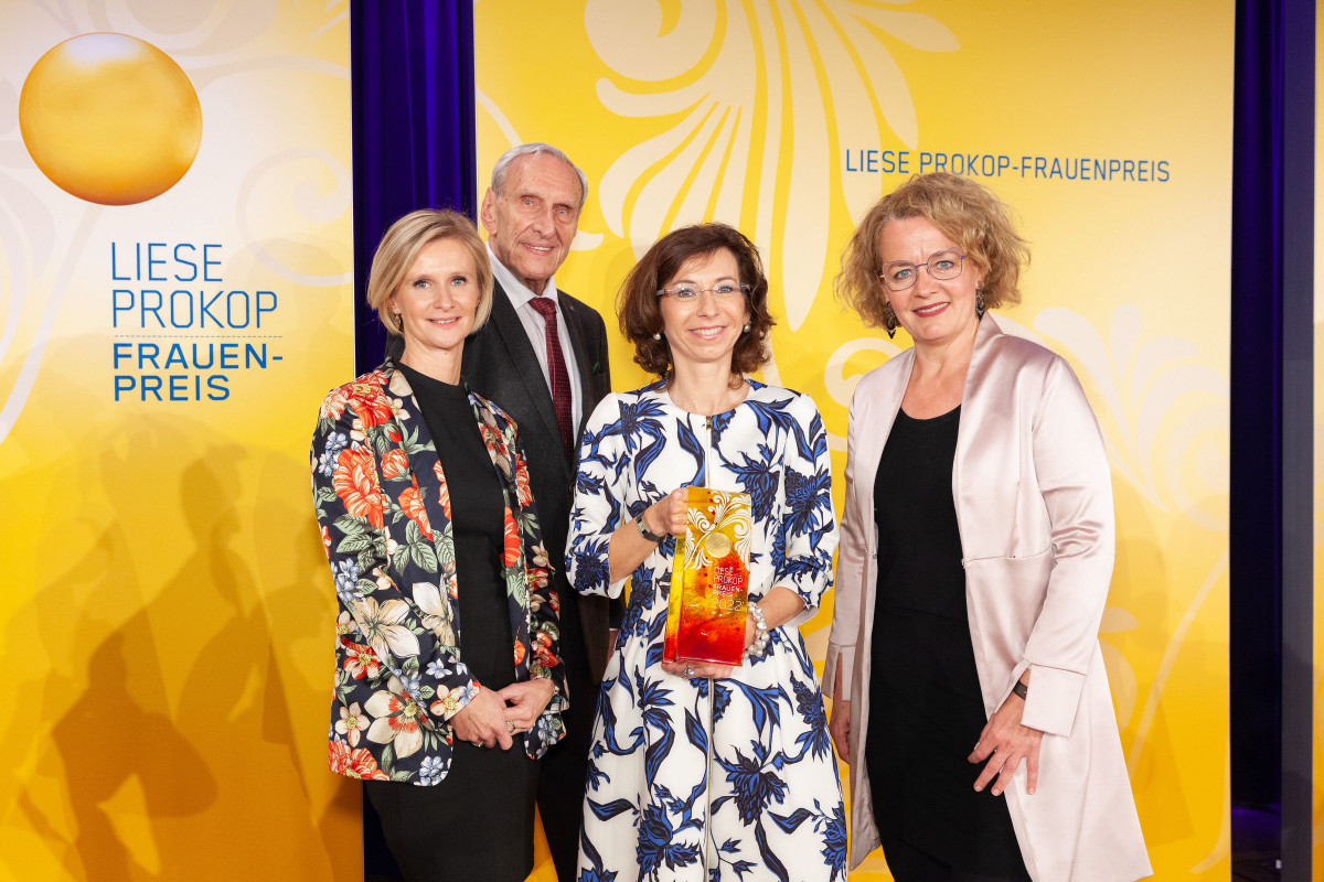 Der Liese Prokop Frauenpreis 2022 geht an.. Isabella Stickler